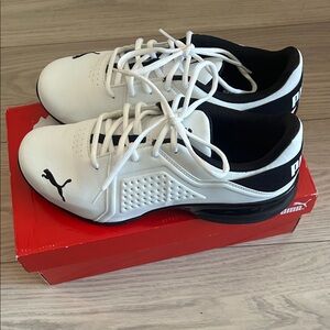 Puma NWOT Men's Viz Runner